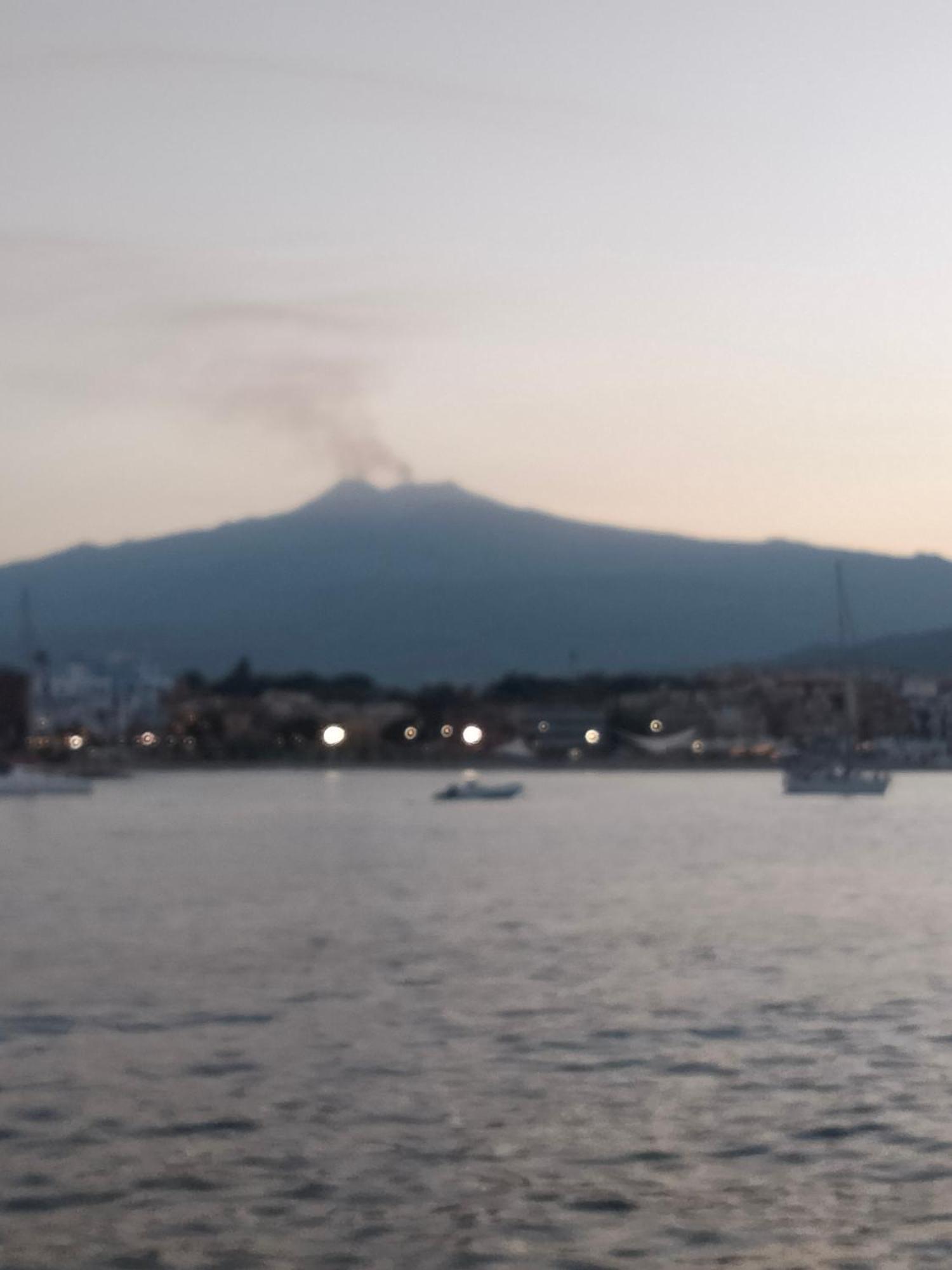 Etna Timeo Central Apartment In Baroque Building CTA Exteriér fotografie